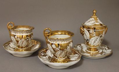 PARIS
Paire de vases de forme balustre en...